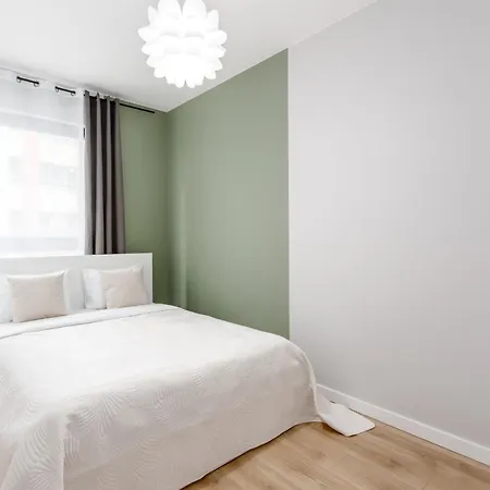 Warsaw City Apartments *